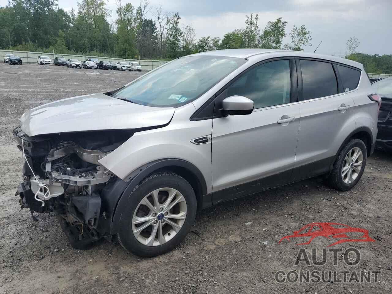 FORD ESCAPE 2017 - 1FMCU9GD3HUB27811