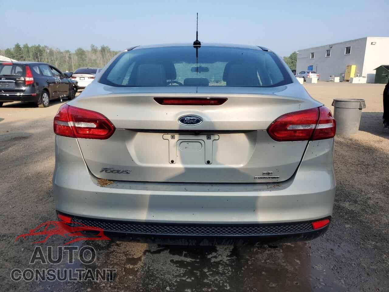 FORD FOCUS 2015 - 1FADP3F26FL265431