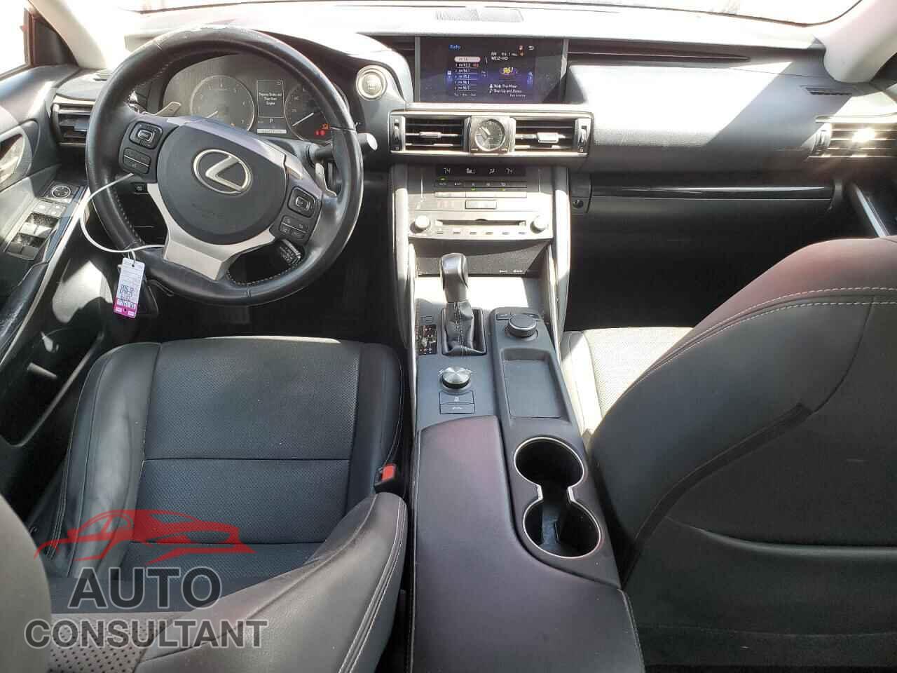 LEXUS IS 2019 - JTHBA1D24K5090345