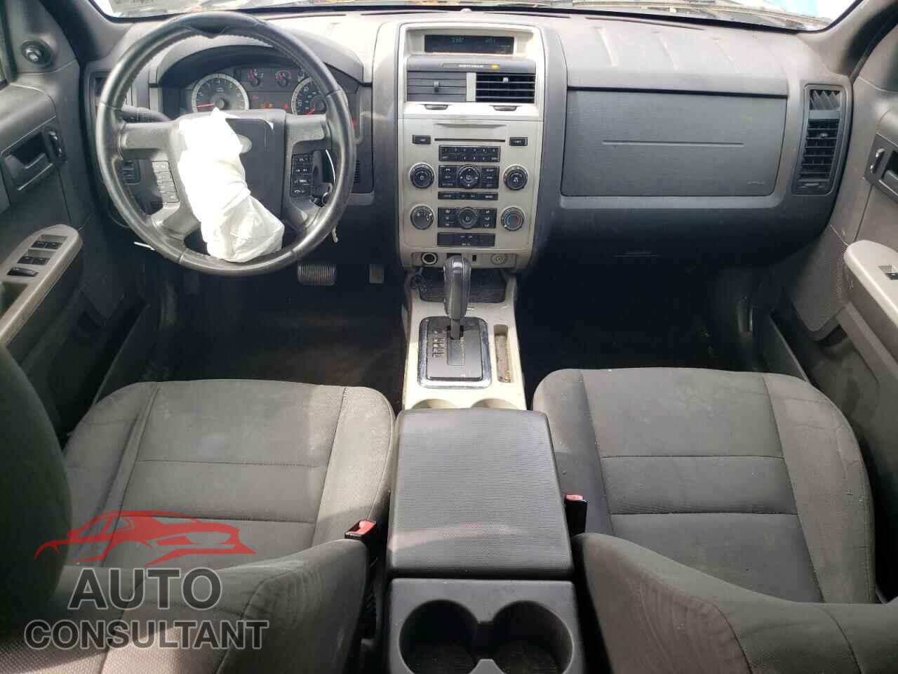 FORD ESCAPE 2010 - 1FMCU0D74AKD27950