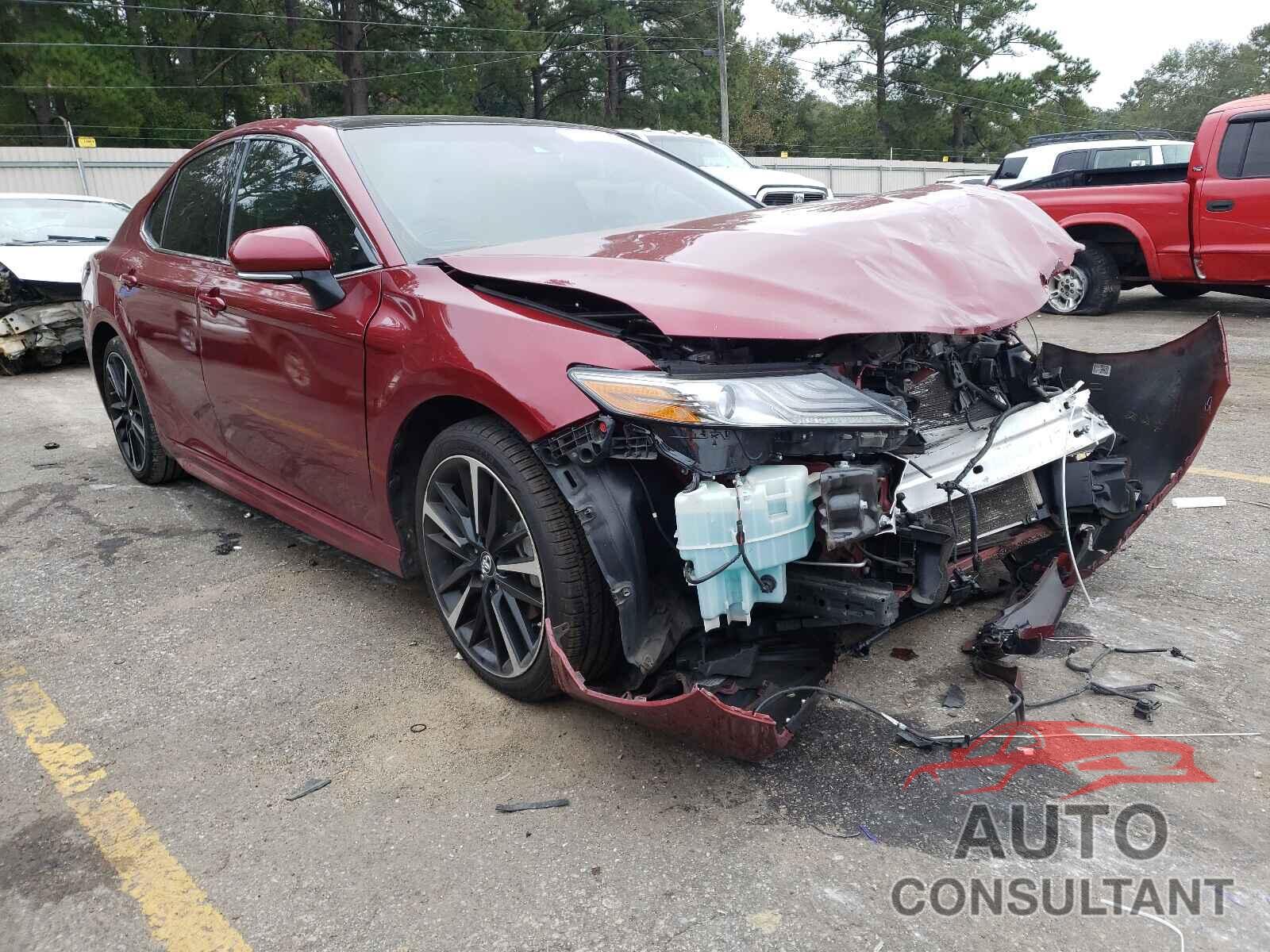 TOYOTA CAMRY 2018 - 4T1B61HK3JU540290