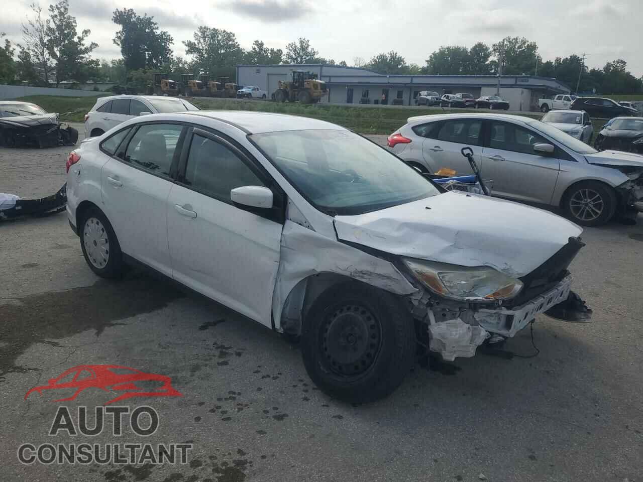 FORD FOCUS 2012 - 1FAHP3F22CL433157