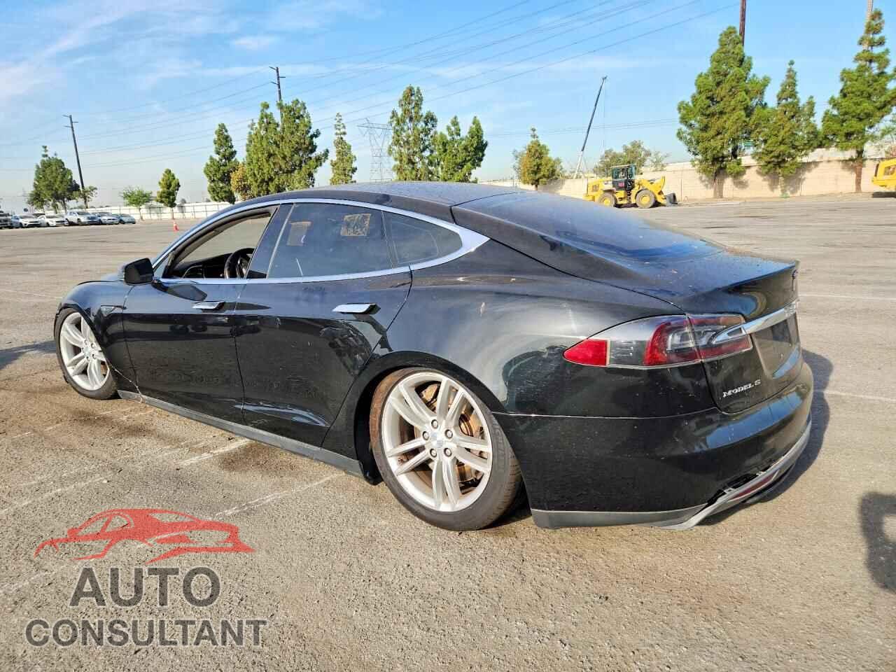 TESLA MODEL S 2013 - 5YJSA1CN5DFP03328