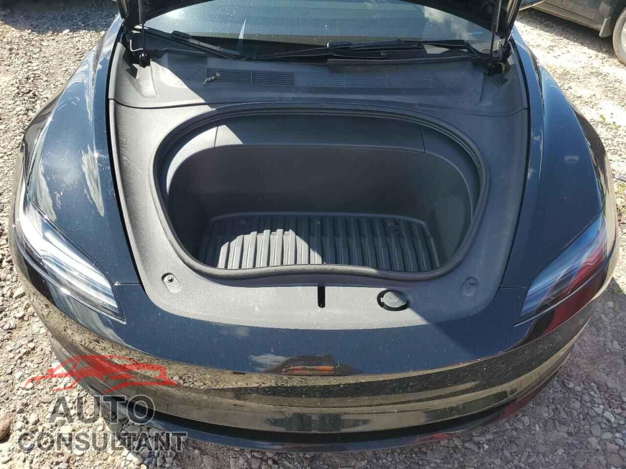 TESLA MODEL 3 2024 - 5YJ3E1EA8RF746183