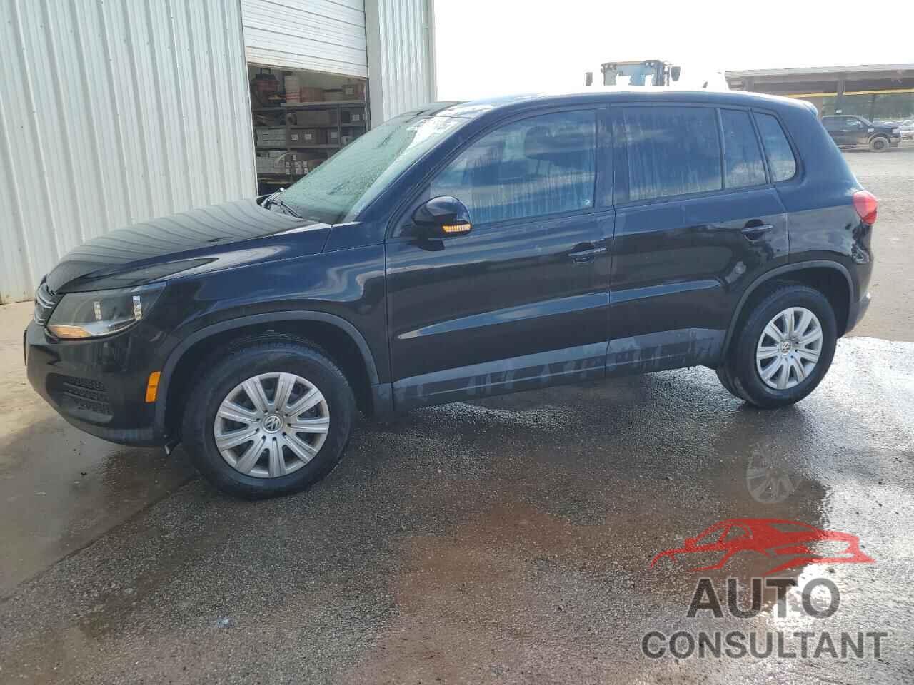 VOLKSWAGEN TIGUAN 2017 - WVGAV7AX5HK048468
