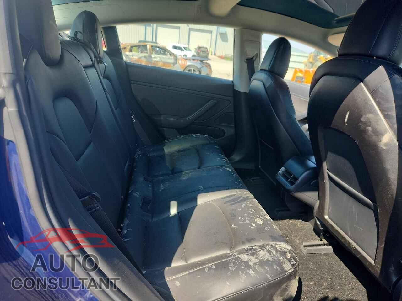 TESLA MODEL 3 2018 - 5YJ3E1EB9JF092128