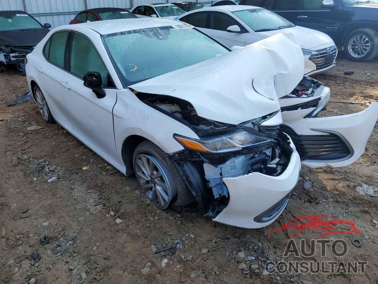 TOYOTA CAMRY 2021 - 4T1C11AK4MU445884