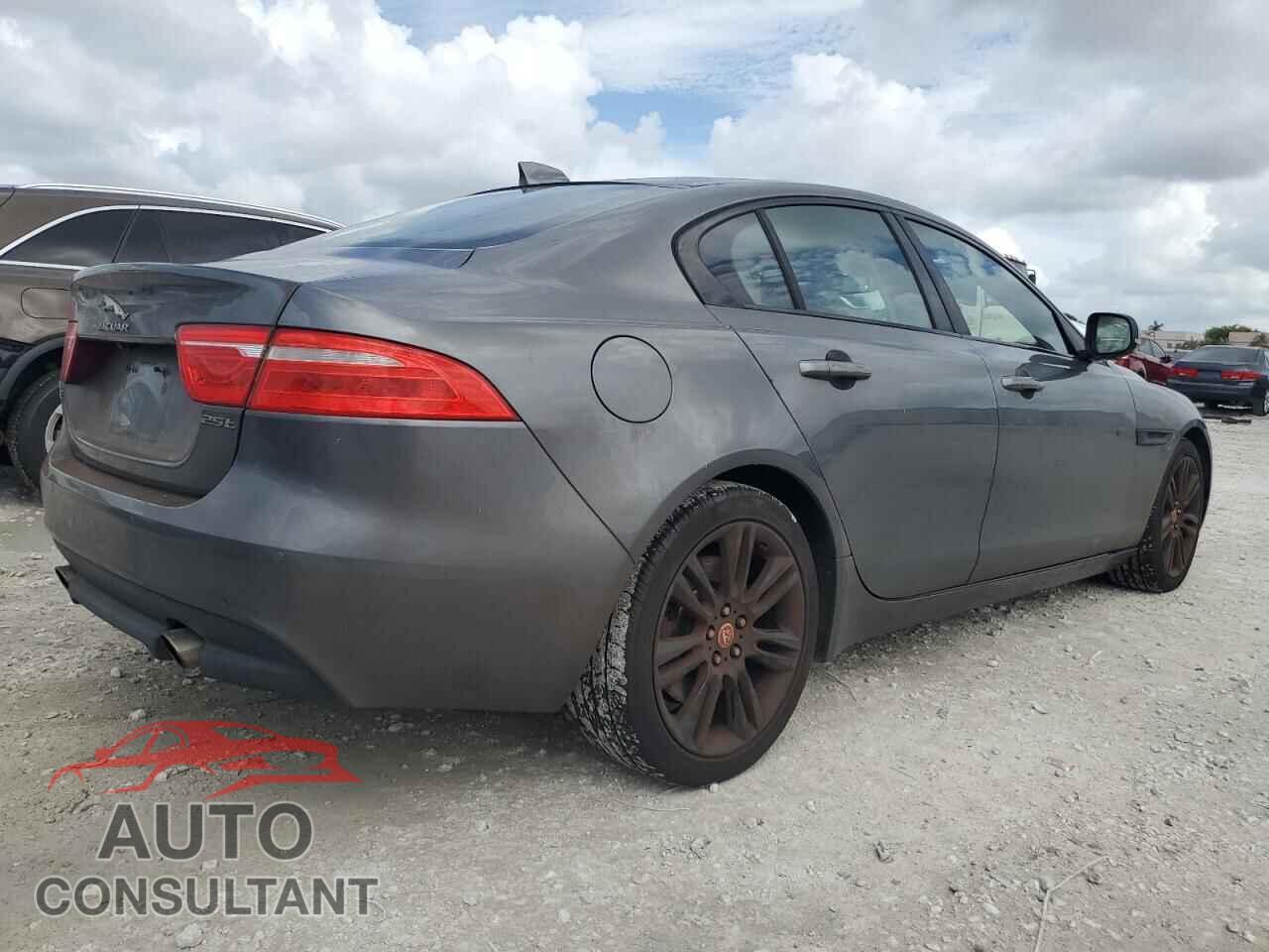 JAGUAR XE 2018 - SAJAE4FX5JCP40078