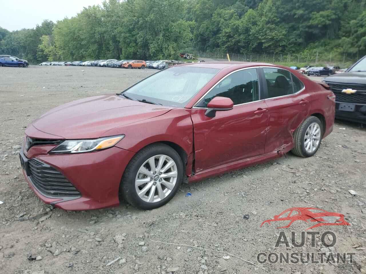 TOYOTA CAMRY 2018 - 4T1B11HK6JU565571
