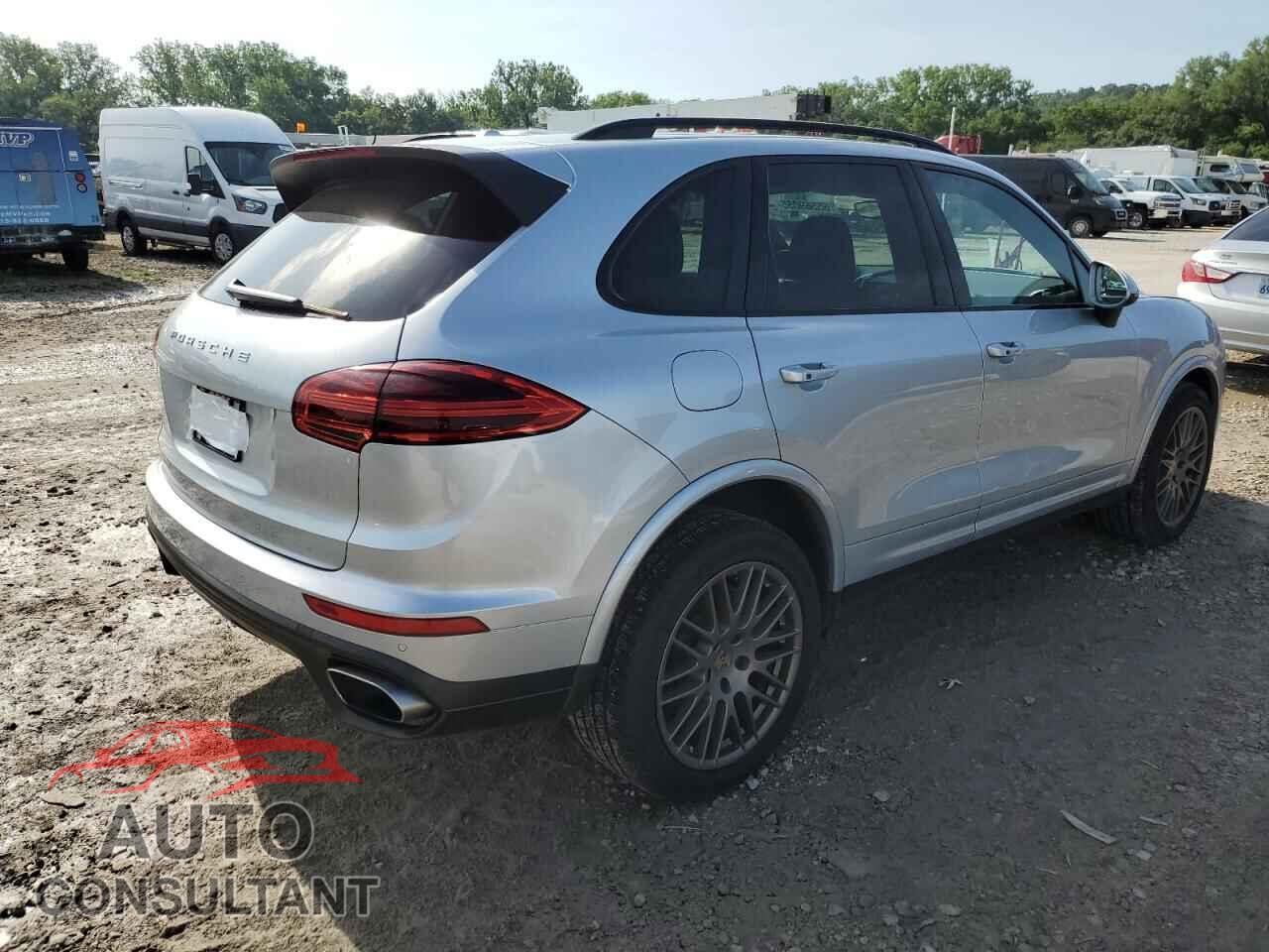 PORSCHE CAYENNE 2017 - WP1AA2A27HKA81784