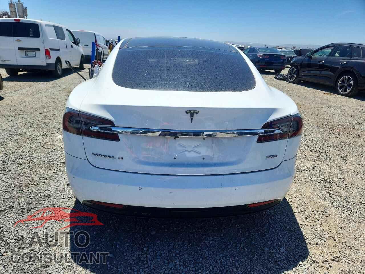 TESLA MODEL S 2016 - 5YJSA1E20GF149915