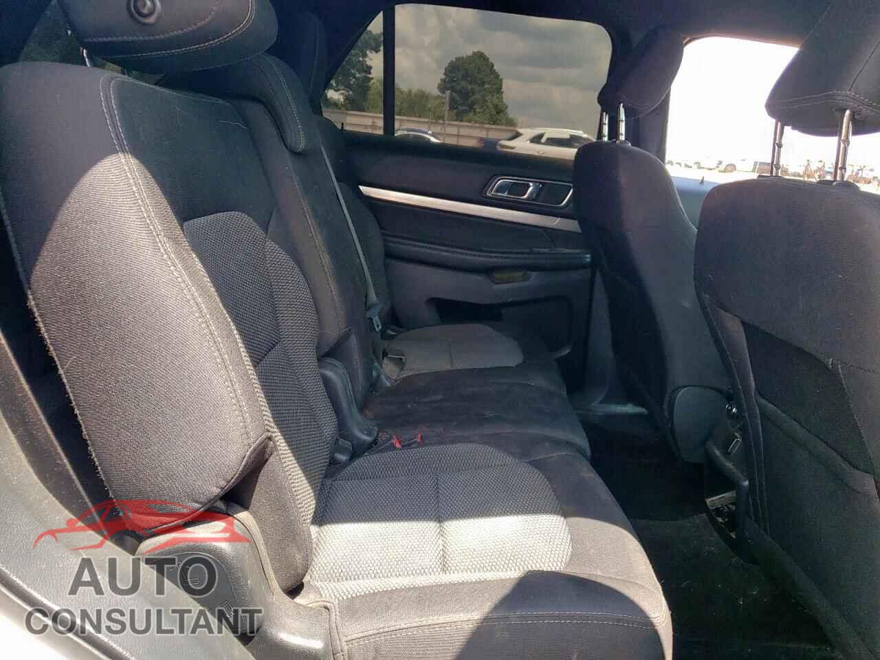 FORD EXPLORER 2018 - 1FM5K7D84JGB39271