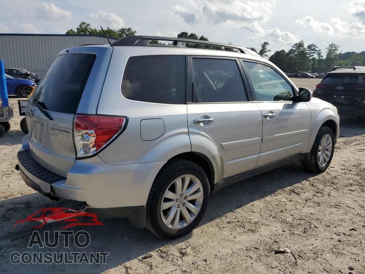 SUBARU FORESTER 2011 - JF2SHAEC3BH746801