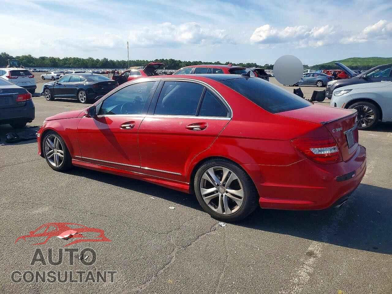 MERCEDES-BENZ C-CLASS 2012 - WDDGF8BBXCF862563