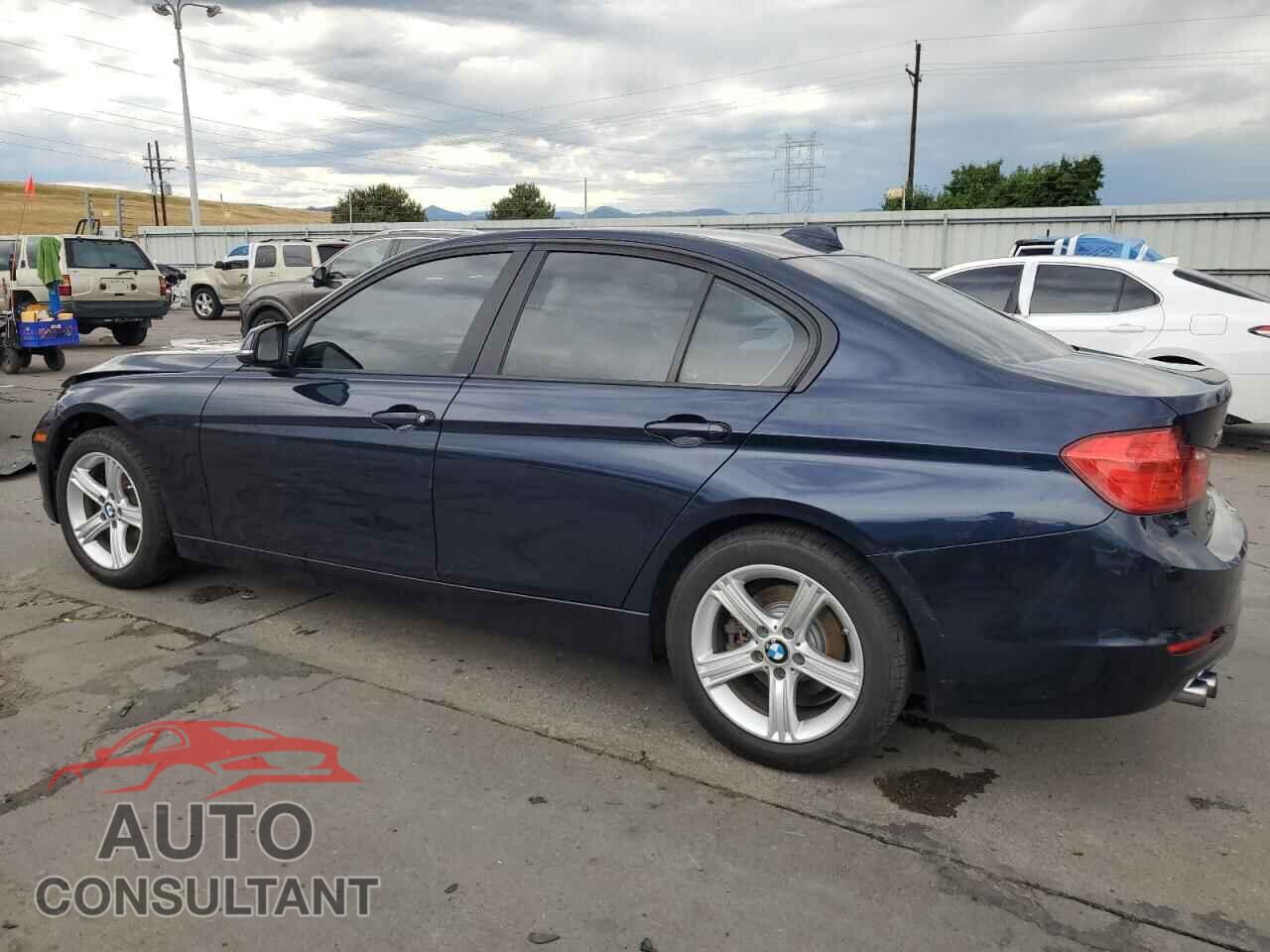 BMW 3 SERIES 2013 - WBA3B5C55DF596749