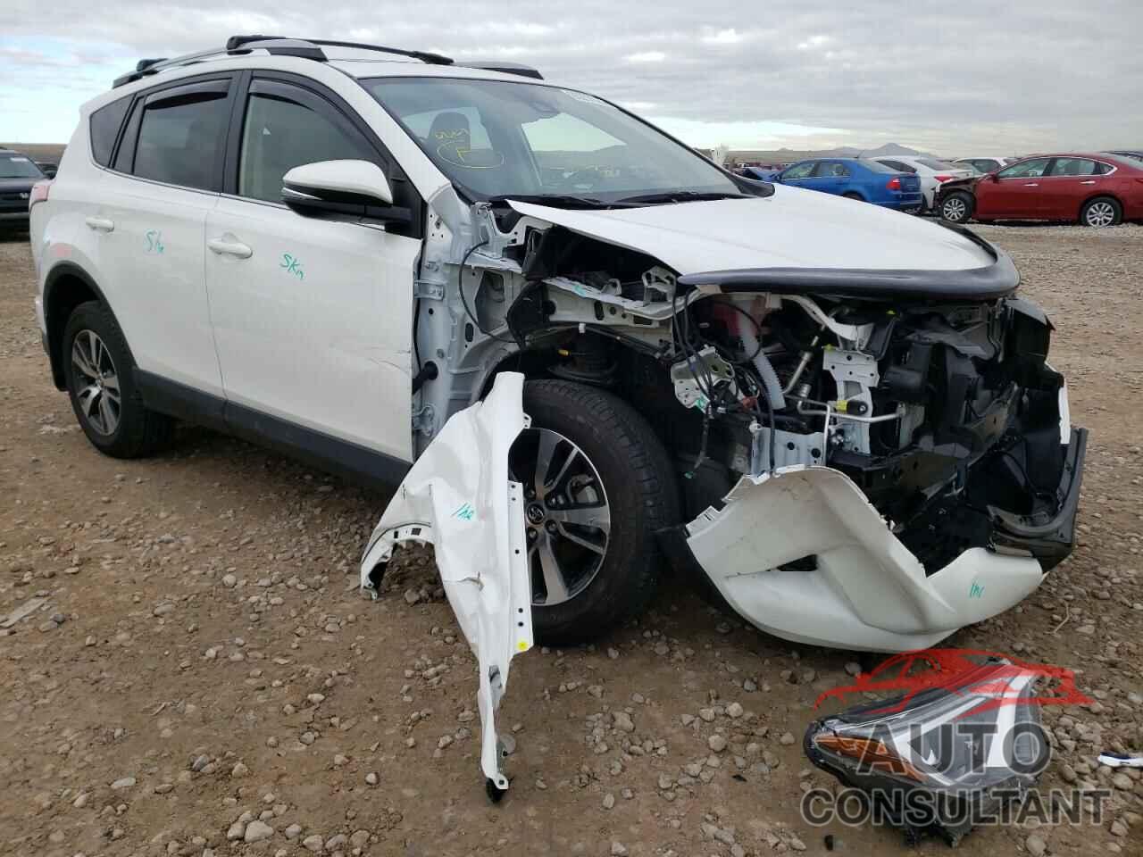 TOYOTA RAV4 2017 - JTMRFREV4HD213956