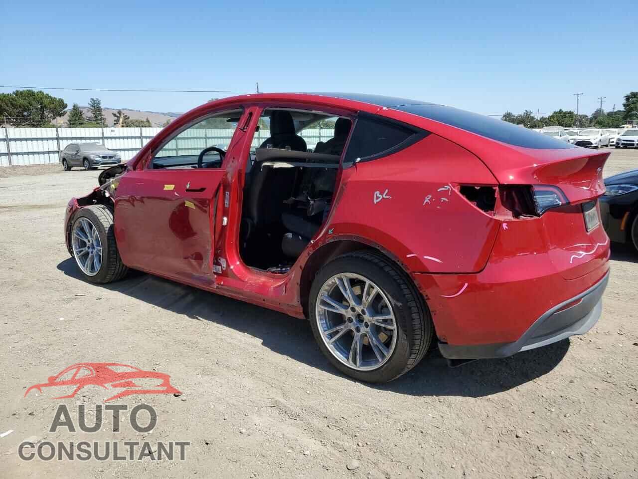TESLA MODEL Y 2021 - 5YJYGDEE6MF093849