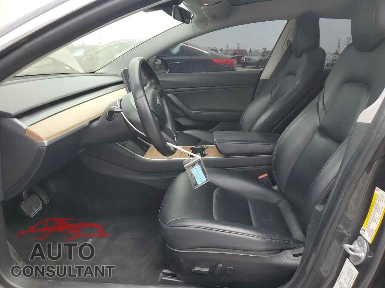 TESLA MODEL 3 2019 - 5YJ3E1EA5KF400193
