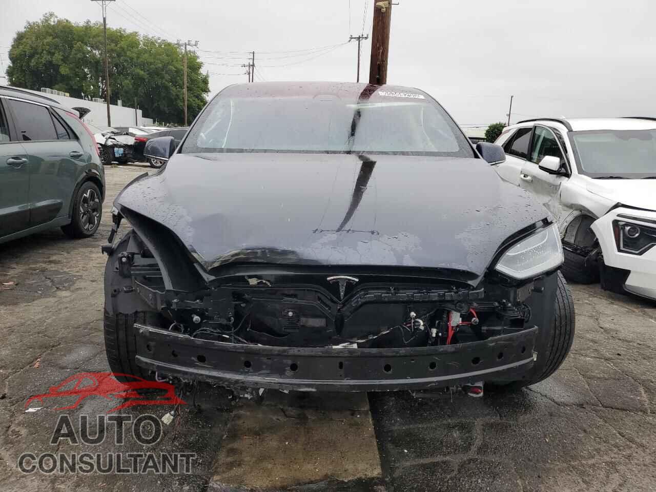 TESLA MODEL X 2018 - 5YJXCBE29JF141437