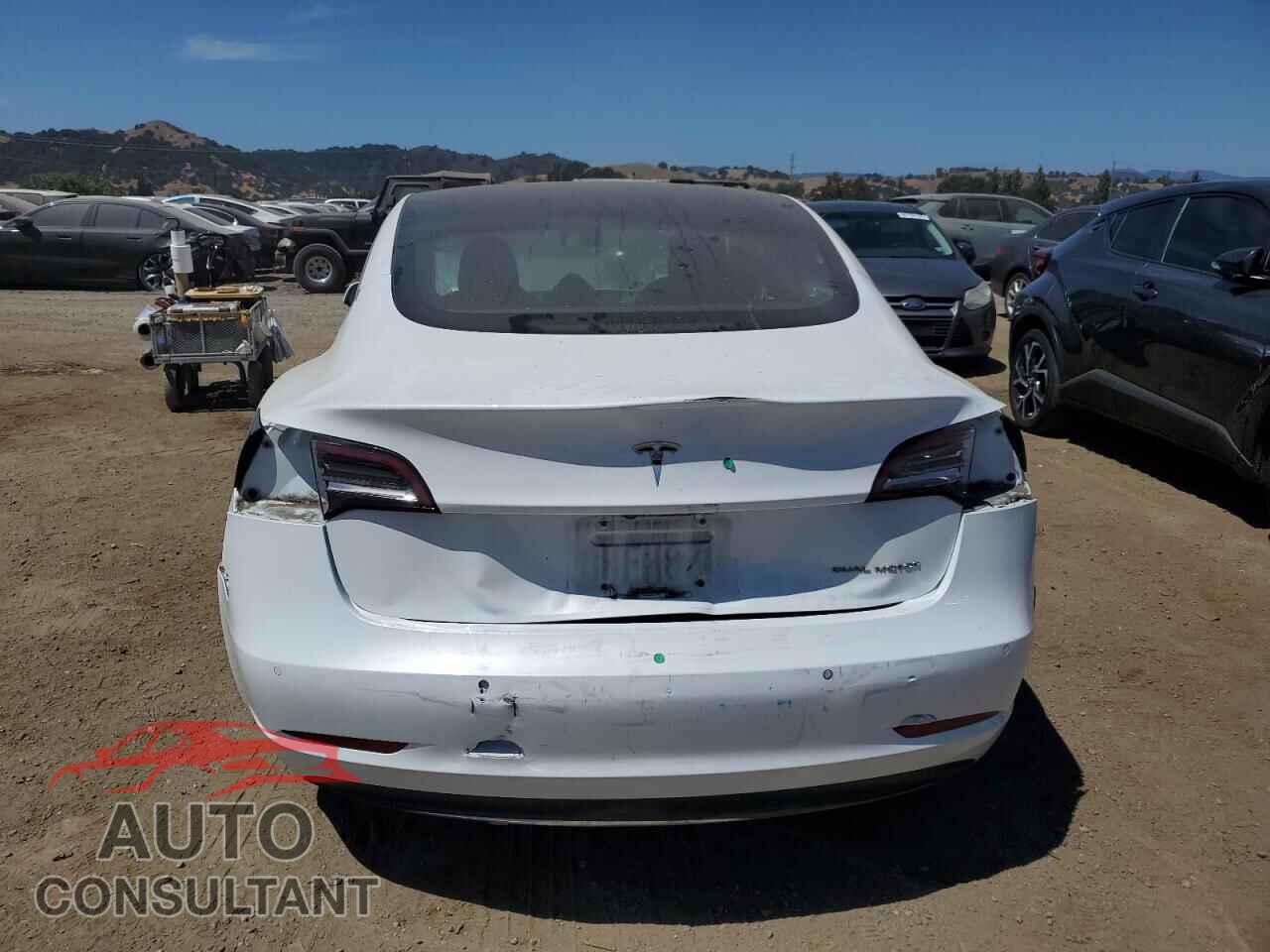 TESLA MODEL 3 2018 - 5YJ3E1EBXJF120633