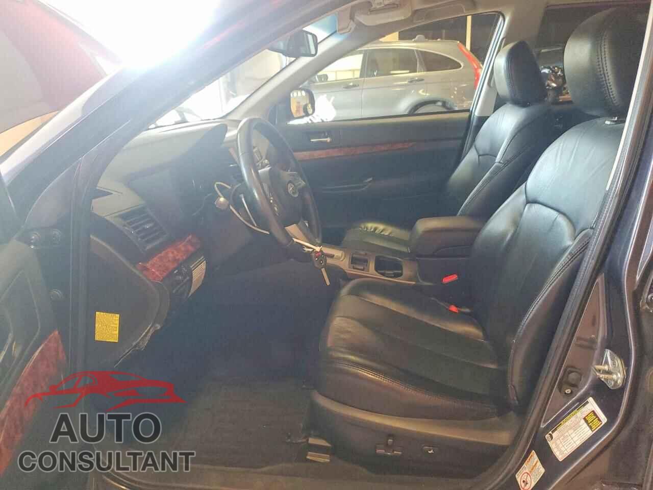 SUBARU OUTBACK 2010 - 4S4BRBKC8A3373770