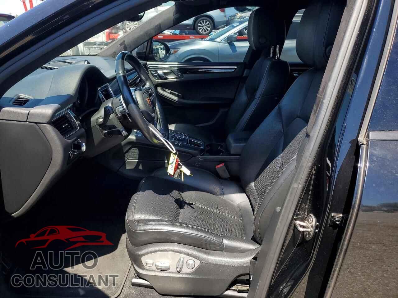 PORSCHE MACAN 2017 - WP1AA2A51HLB01256