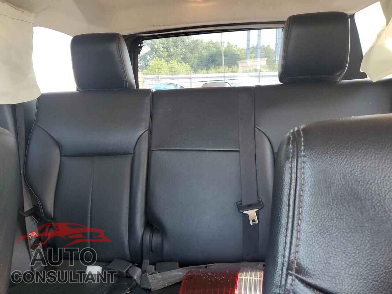 JEEP LIBERTY 2010 - 1J4PN5GK6AW115263
