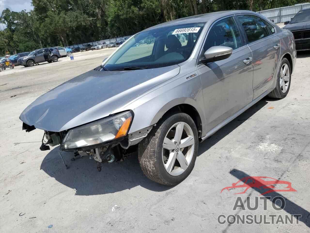 VOLKSWAGEN PASSAT 2012 - 1VWBN7A35CC053403