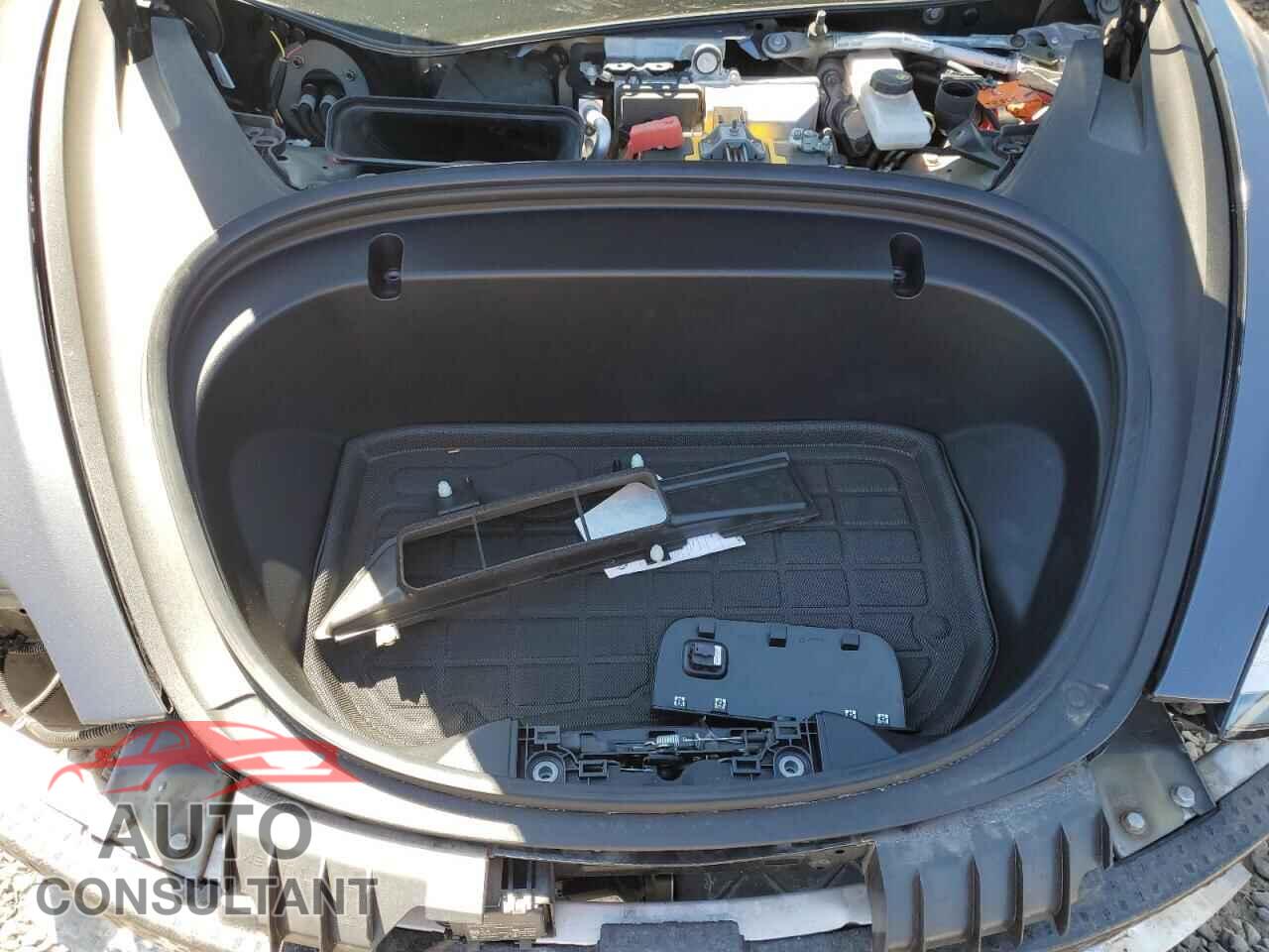 TESLA MODEL 3 2020 - 5YJ3E1EC6LF623667