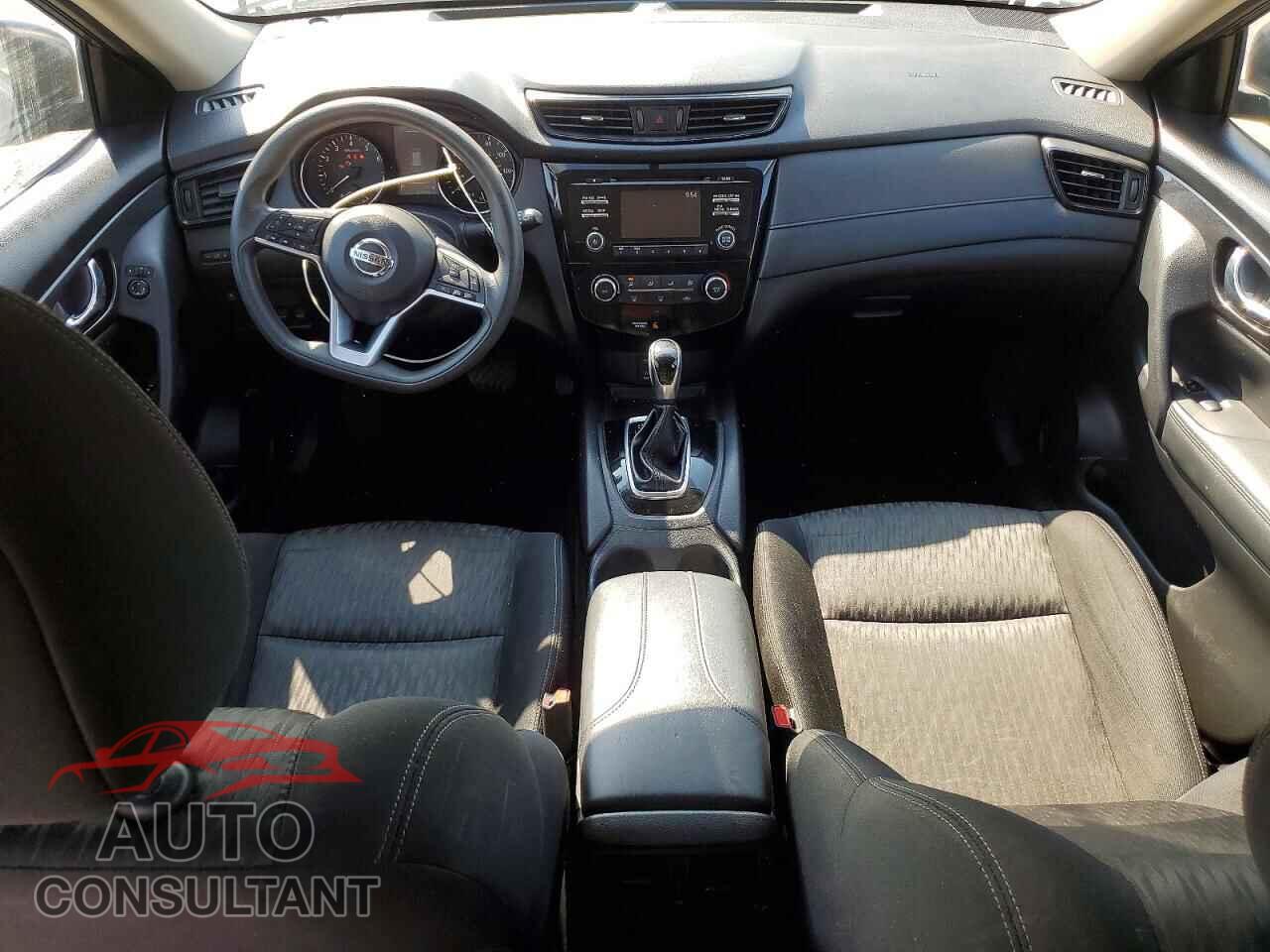 NISSAN ROGUE 2017 - KNMAT2MT5HP554777