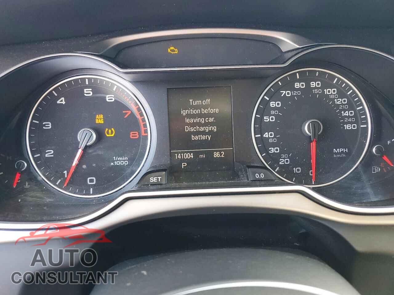 AUDI A4 2013 - WAUFFAFL5DN029645