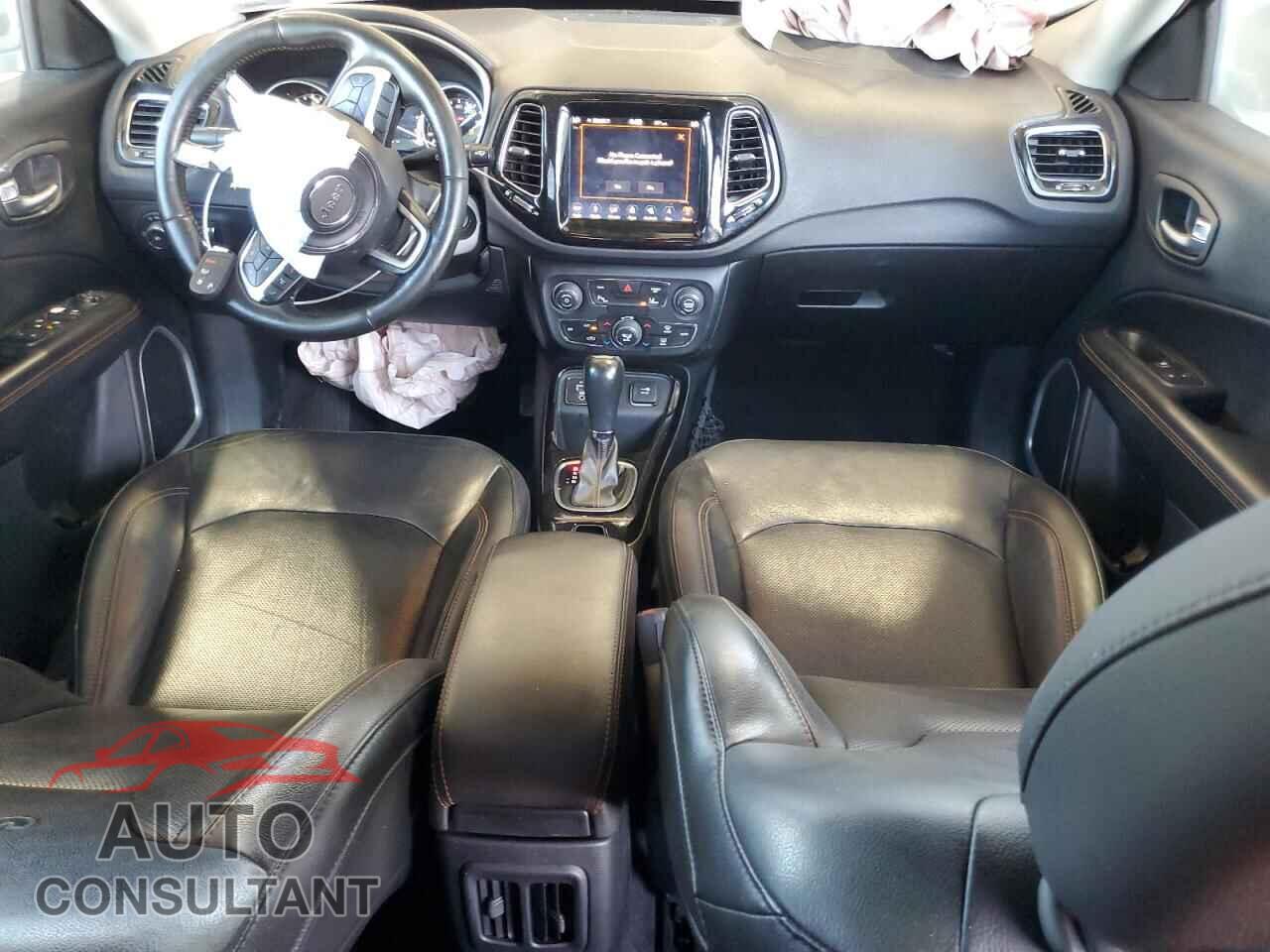 JEEP COMPASS 2018 - 3C4NJCCB9JT318558
