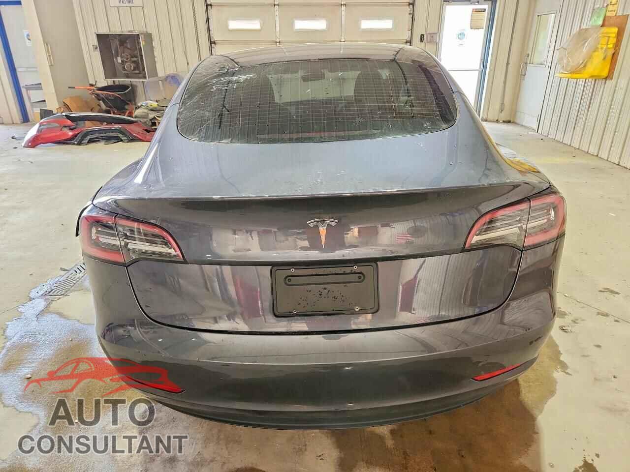 TESLA MODEL 3 2023 - 5YJ3E1EA2PF400823
