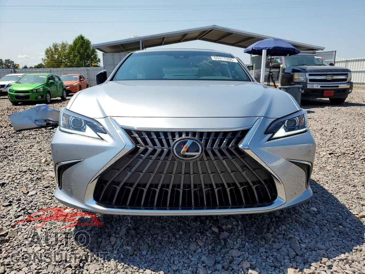 LEXUS ES300 2023 - 58ADA1C13PU033574