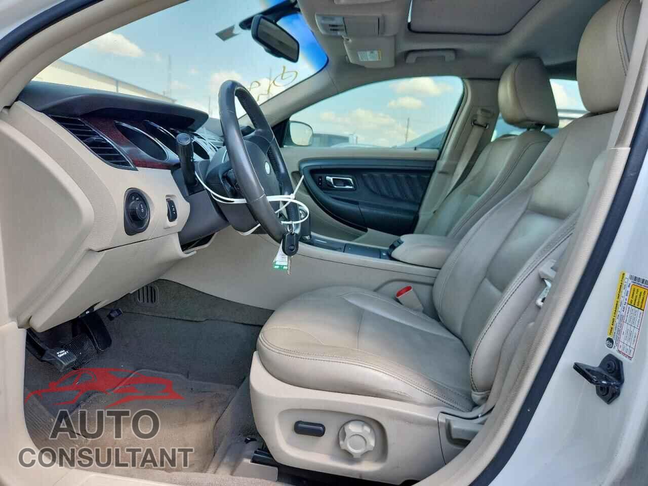 FORD TAURUS 2010 - 1FAHP2EW5AG160445