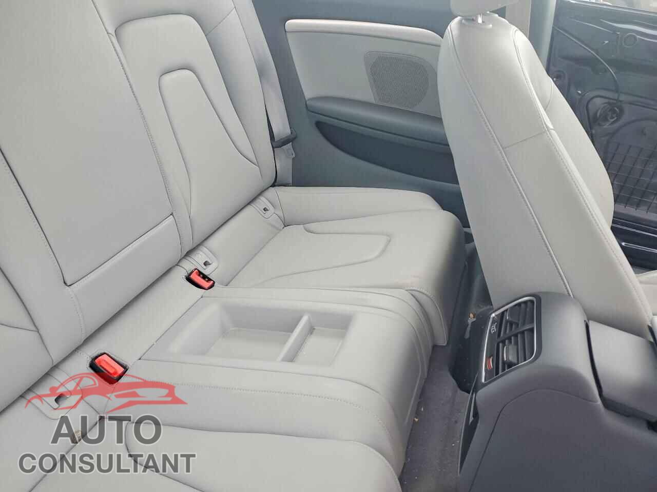 AUDI A5 2014 - WAUCFAFR3EA047111