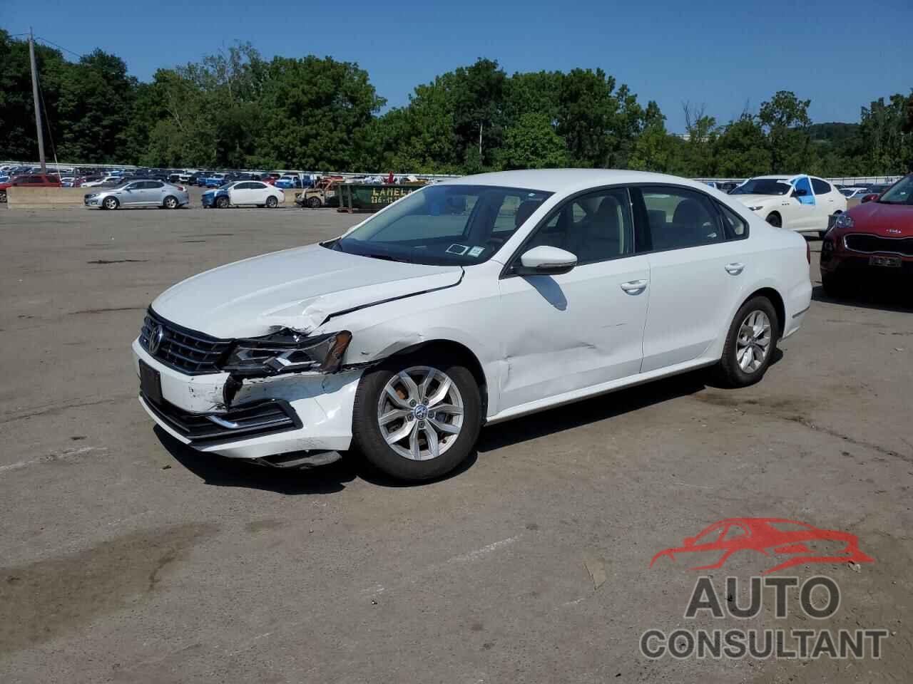 VOLKSWAGEN PASSAT 2018 - 1VWAA7A39JC013815