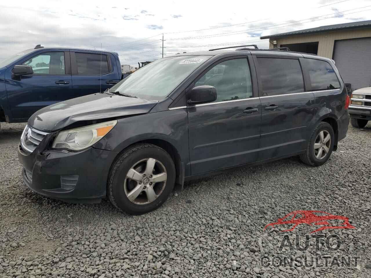 VOLKSWAGEN ROUTAN 2011 - 2V4RW3DG4BR669790