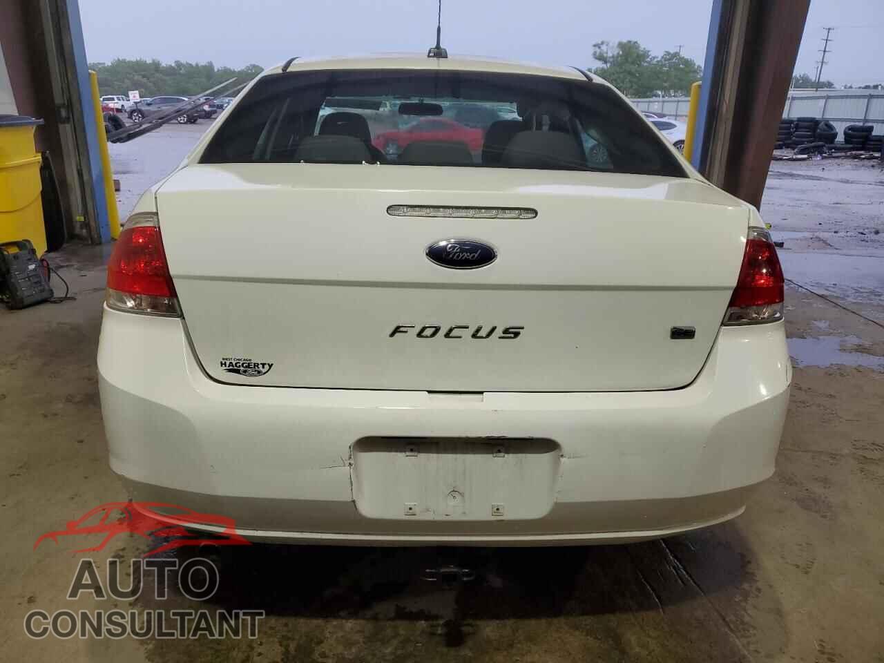 FORD FOCUS 2011 - 1FAHP3FN4BW162870