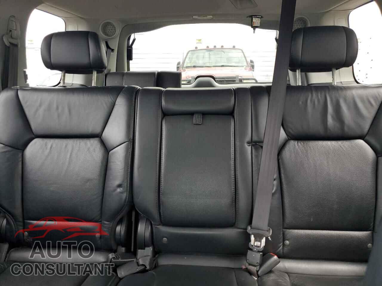 HONDA PILOT 2011 - 5FNYF4H97BB094264
