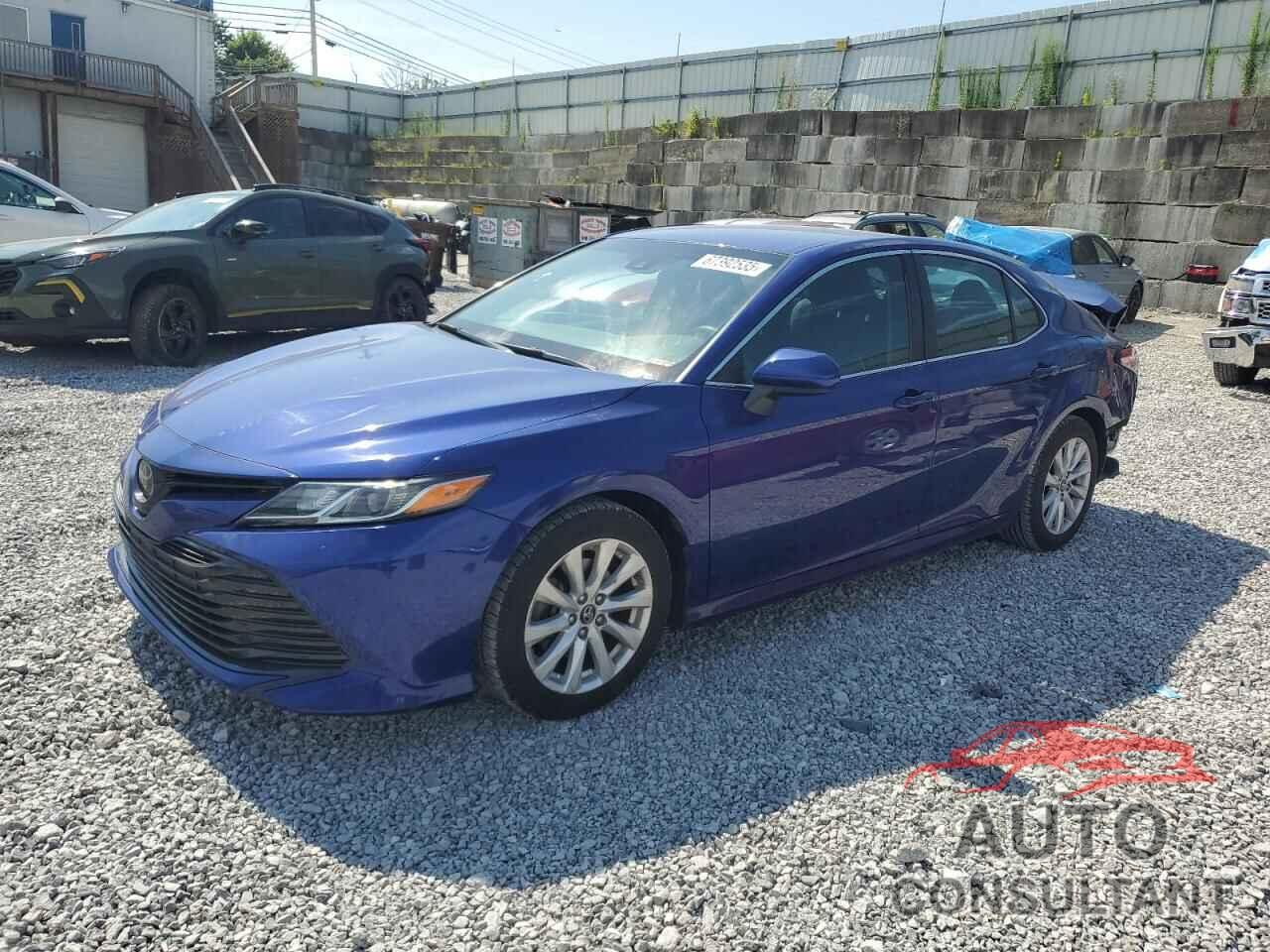 TOYOTA CAMRY 2018 - 4T1B11HKXJU599108