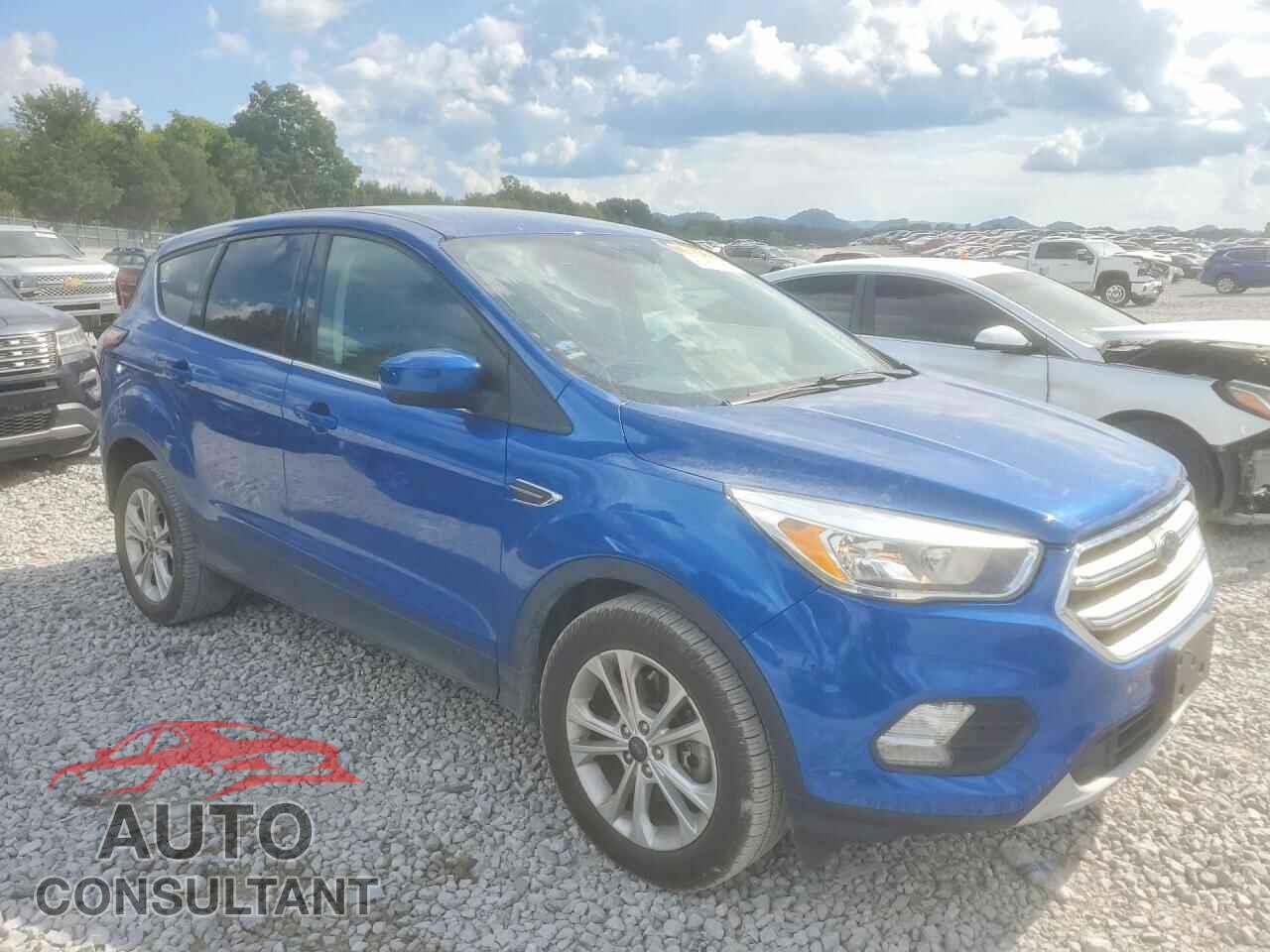 FORD ESCAPE 2017 - 1FMCU0G99HUD17183