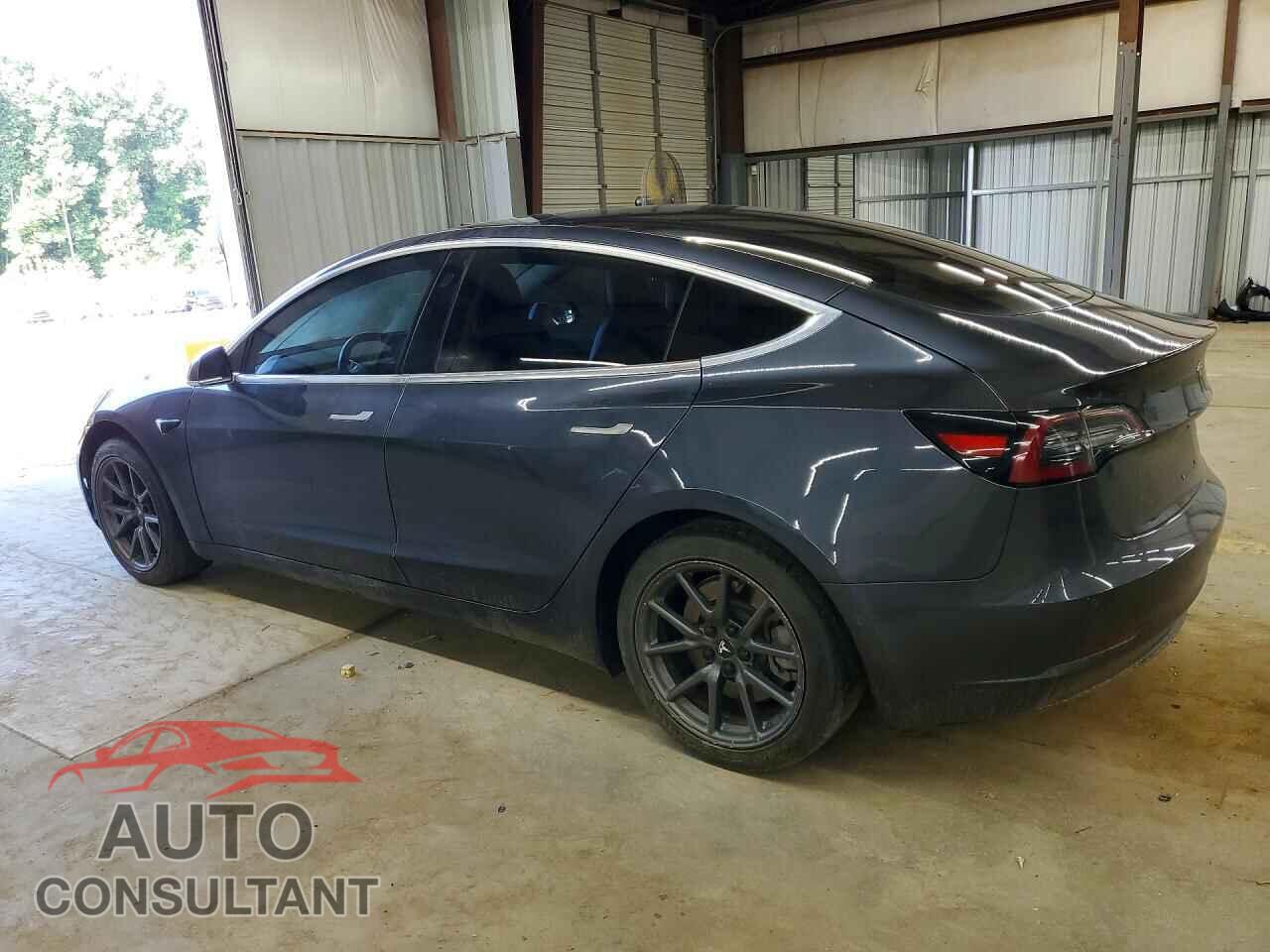 TESLA MODEL 3 2018 - 5YJ3E1EA3JF033616