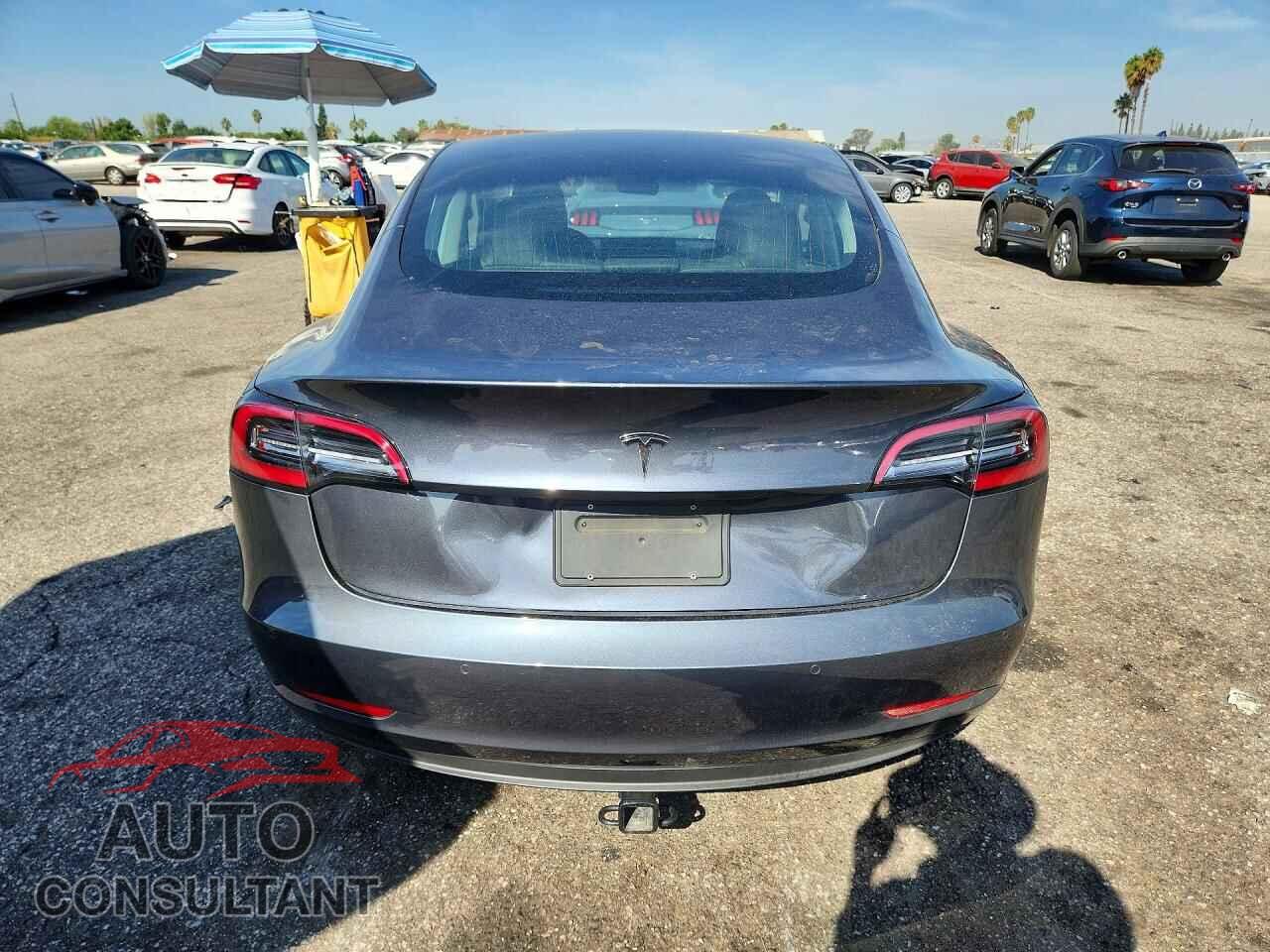TESLA MODEL 3 2019 - 5YJ3E1EA6KF401966