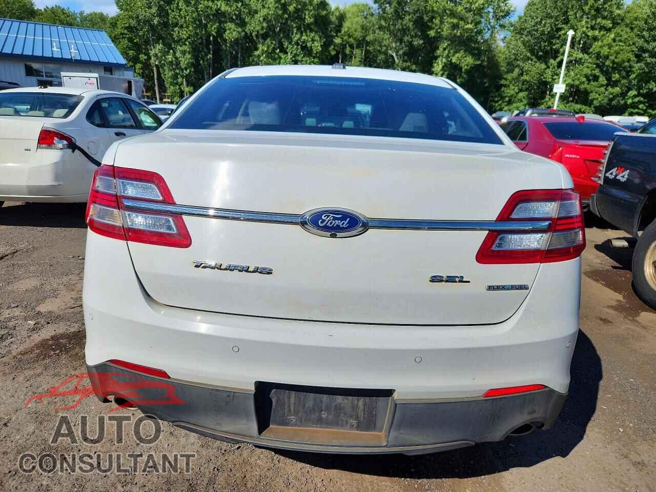 FORD TAURUS 2014 - 1FAHP2E83EG149807