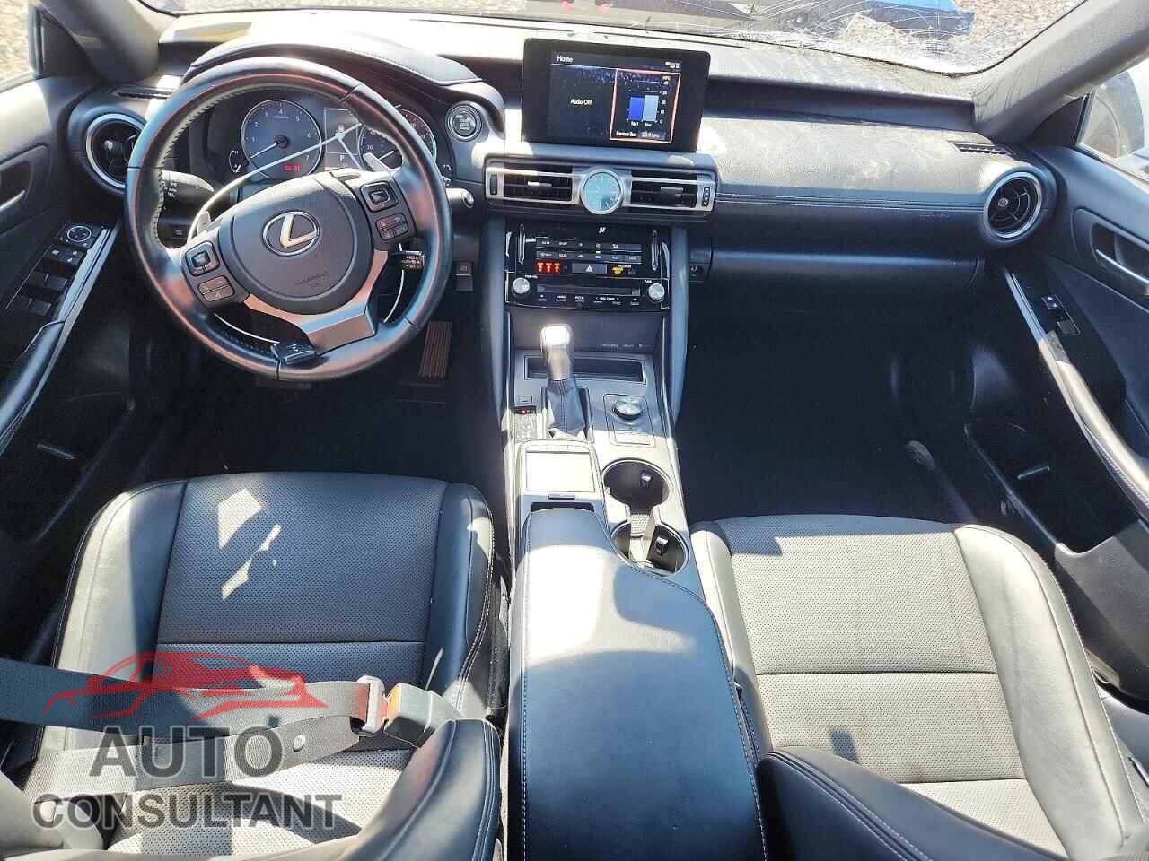 LEXUS IS 2021 - JTHAA1D29M5111267