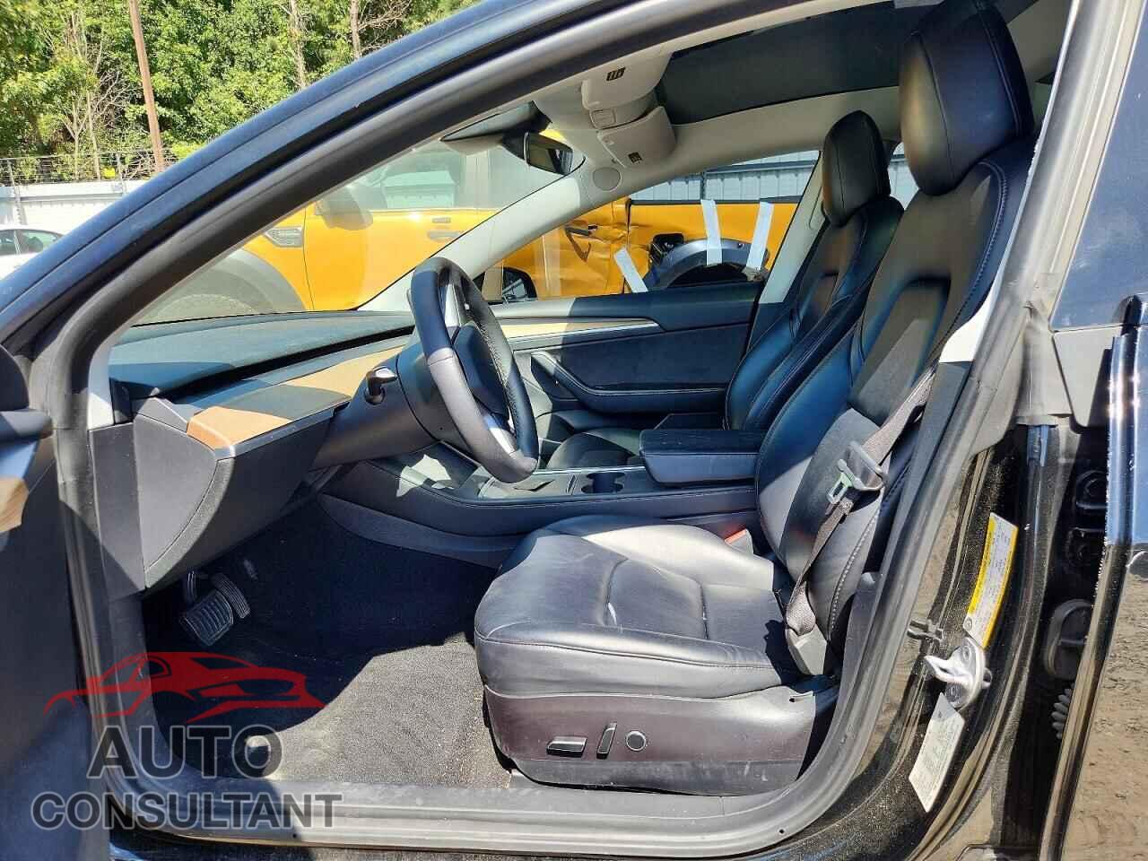 TESLA MODEL 3 2021 - 5YJ3E1EAXMF976977