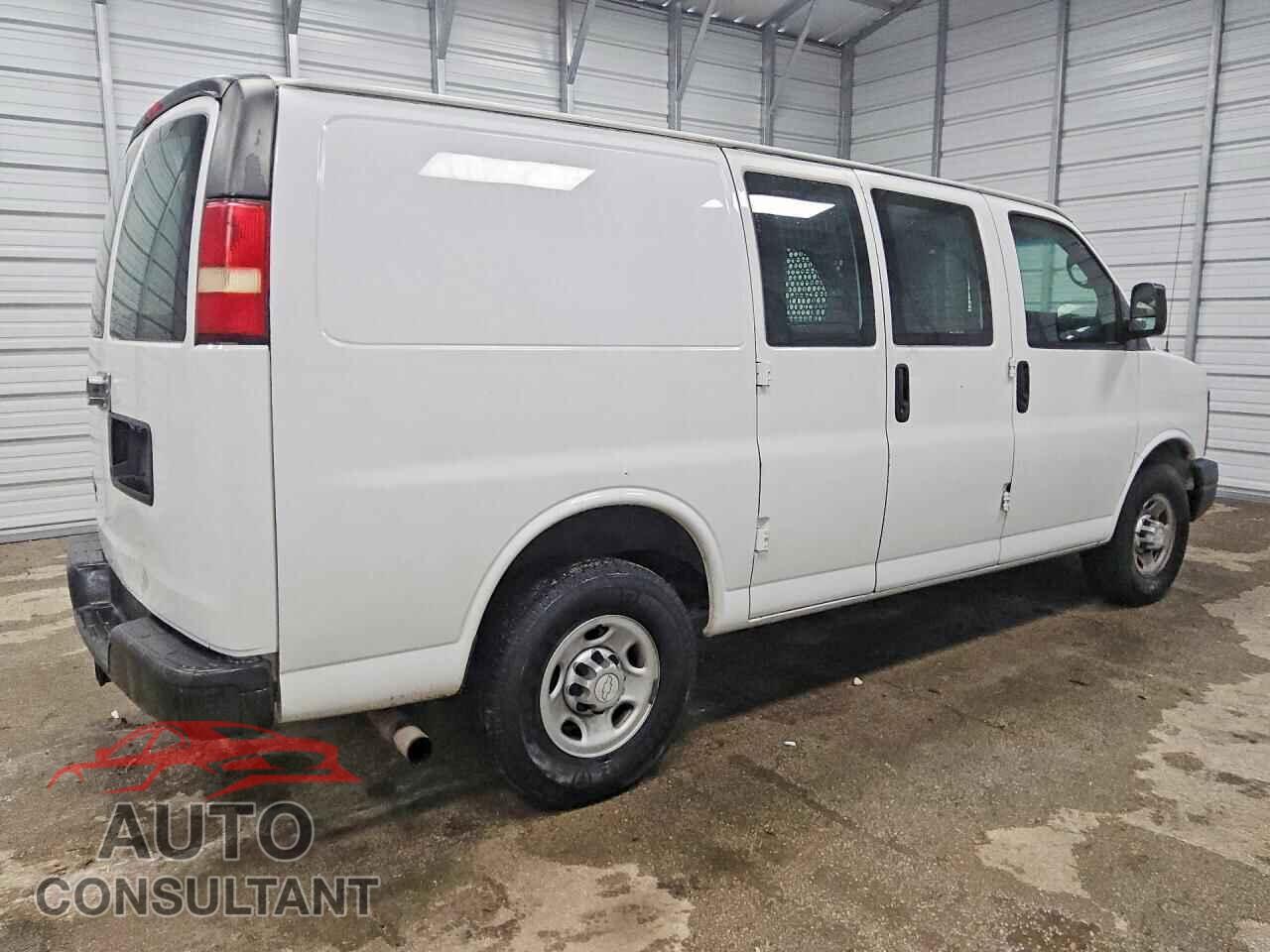 CHEVROLET EXPRESS 2015 - 1GCWGFCF1F1232456