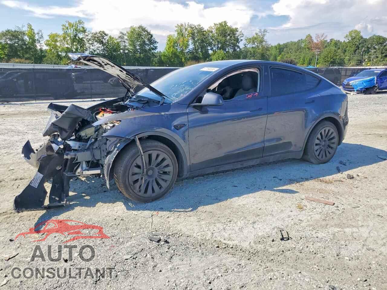 TESLA MODEL Y 2024 - 7SAYGDEE2RA243575