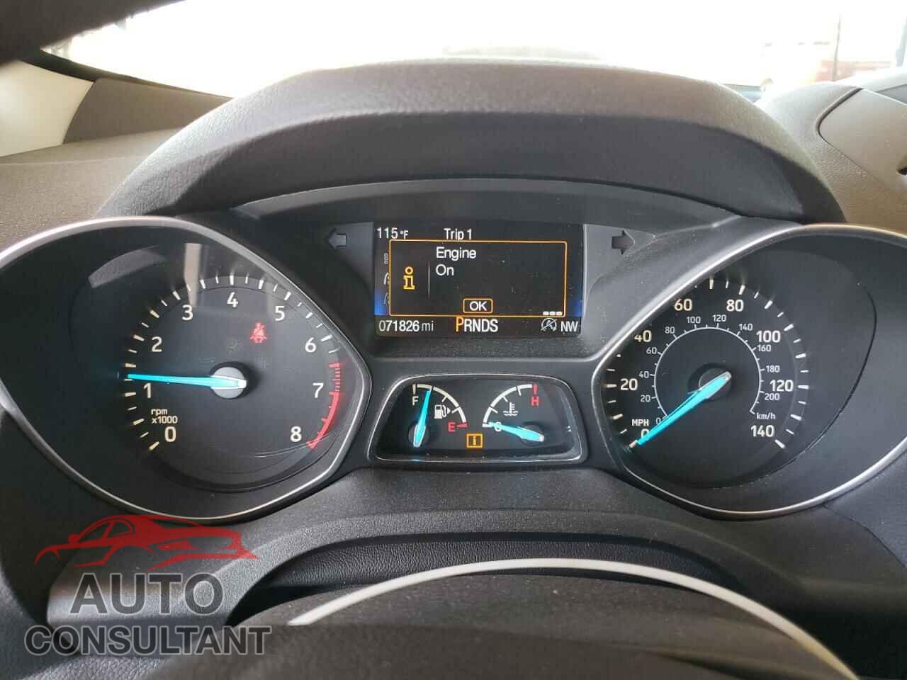 FORD ESCAPE 2017 - 1FMCU0GD7HUC88237